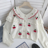 Γυναικεία casual ζακέτα με πέρλες και τρισδιάστατο στοιχείο