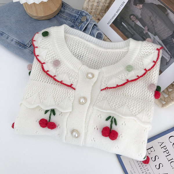 Γυναικεία casual ζακέτα με πέρλες και τρισδιάστατο στοιχείο