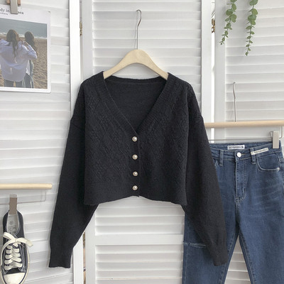 Naiste lühike pärlinööpidega kardigan