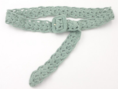 Naiste mitmes värvitoonis kootud vöö