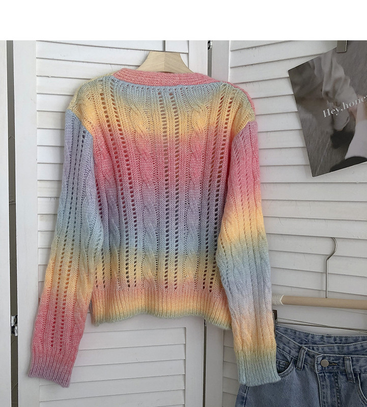 Mitmevärviline naiste kootud nööpidega vest