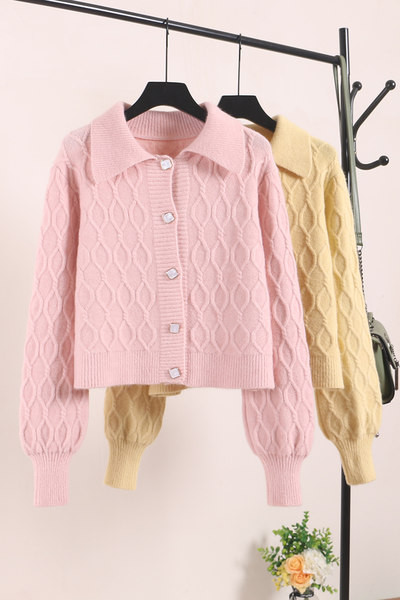 Naiste vest krae ja nööpidega