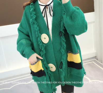 Vesta larga dama cu nasturi mari si buzunare