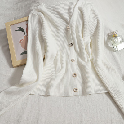 Γυναικεία μονόχρωμη ζακέτα με spitz λαιμόκοψη