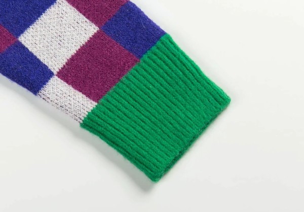 Rövid kockás mellény spitz nyakkivágással