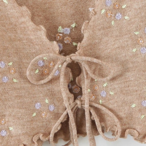 Cardigan scurt cu bucle și cravate