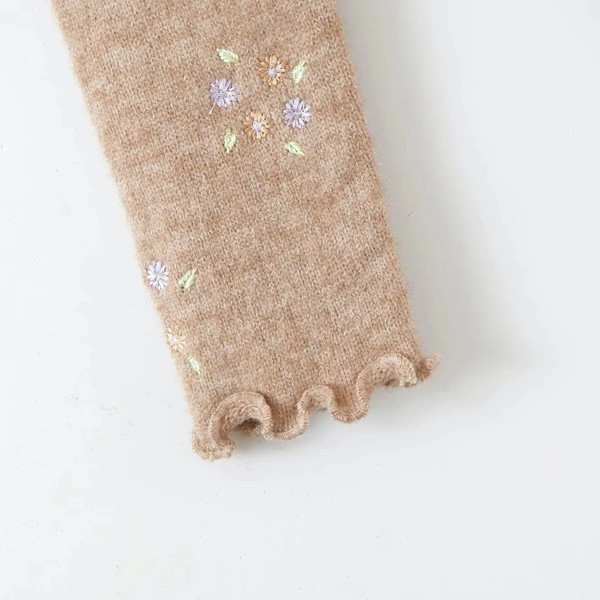 Cardigan scurt cu bucle și cravate