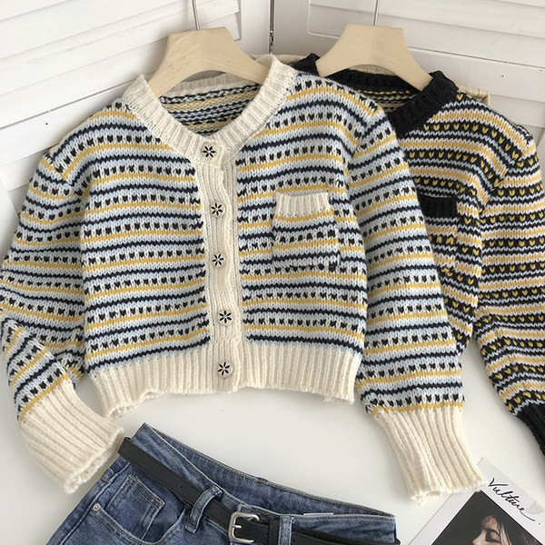 Kootud naiste kardigan tasku ja nööpidega