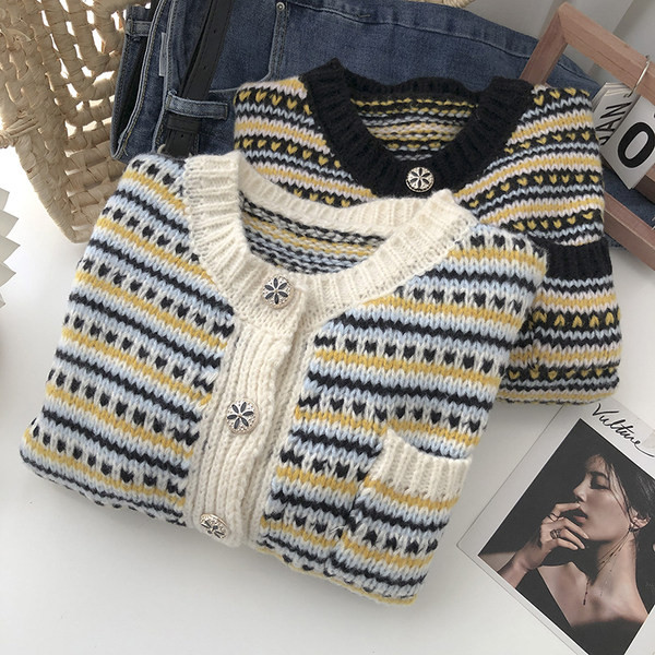 Kootud naiste kardigan tasku ja nööpidega