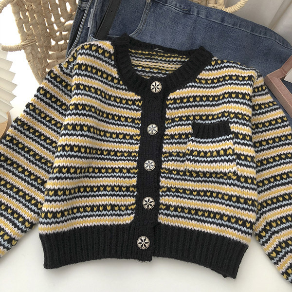 Kootud naiste kardigan tasku ja nööpidega