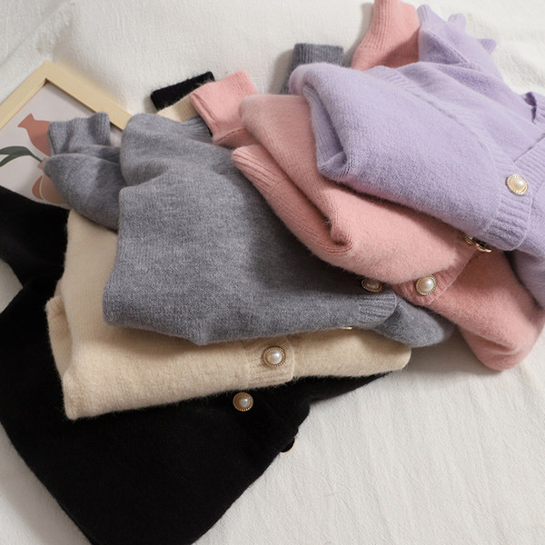 Moodne naiste ühevärviline vest spitsikaelusega ja pikkade varrukatega