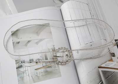 Γυναικεία διάφανη ζώνη με πέρλες και τετράγωνη αγκράφα