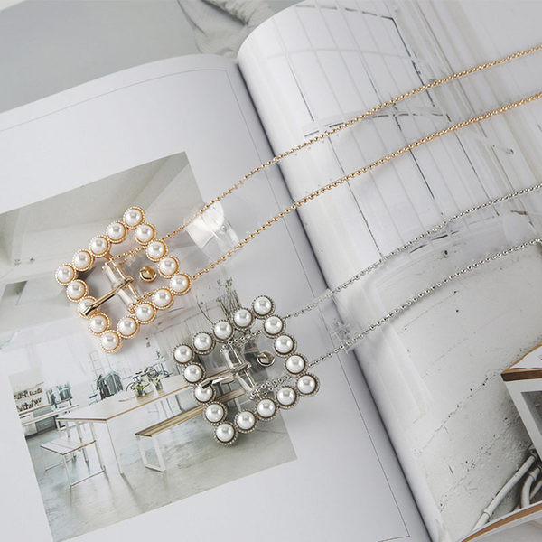 Γυναικεία διάφανη ζώνη με πέρλες και τετράγωνη αγκράφα