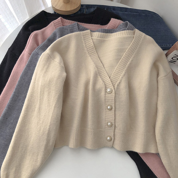 Naiste vest pärlite ja spitsikaelusega