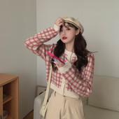 Praegune naiste lühike ruuduline vest ovaalse kaelusega