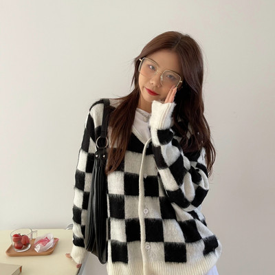 Naiste nööpidega kardigan lai mudel