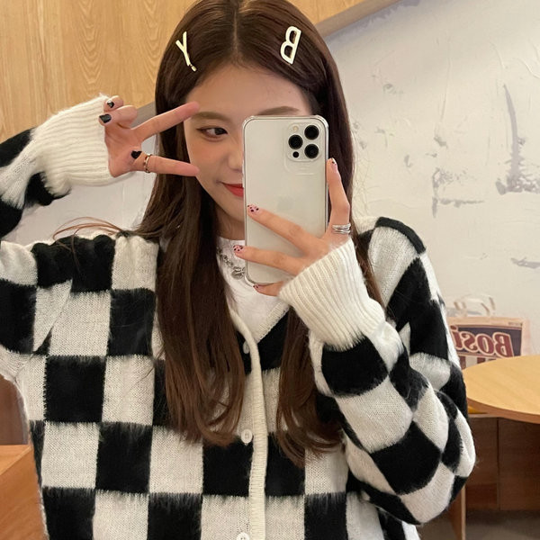 Naiste nööpidega kardigan lai mudel