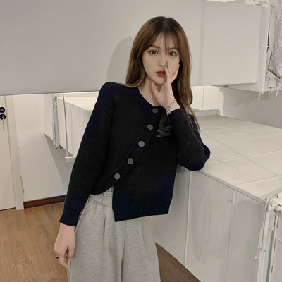 Vesta de dama moderna model asimetric cu nasturi