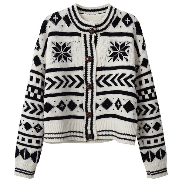 Praegune naiste vest nööpide ja ovaalse kaelusega