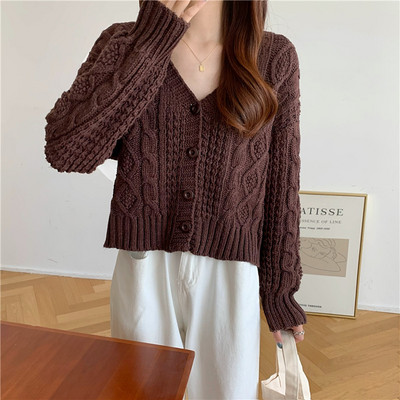 Naiste spitsikaelus ja nööpidega tavaline kampsun