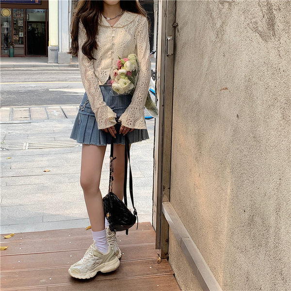 Cardigan de dama actual din dantela cu nasturi