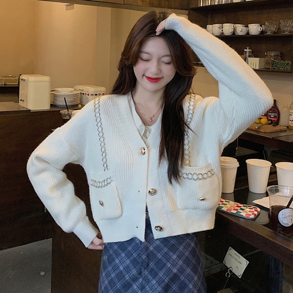 Stiilne naiste lühike taskutega kardigan