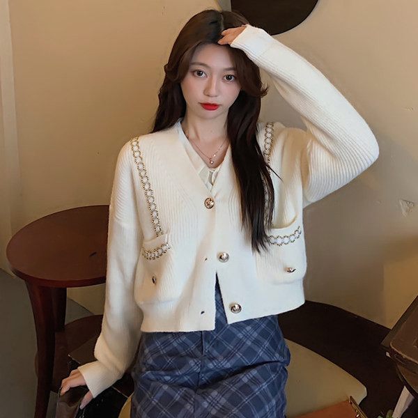 Stiilne naiste lühike taskutega kardigan