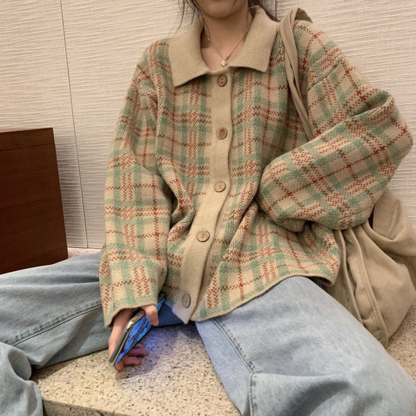 Naiste vabaaja ruuduline vesti lai mudel