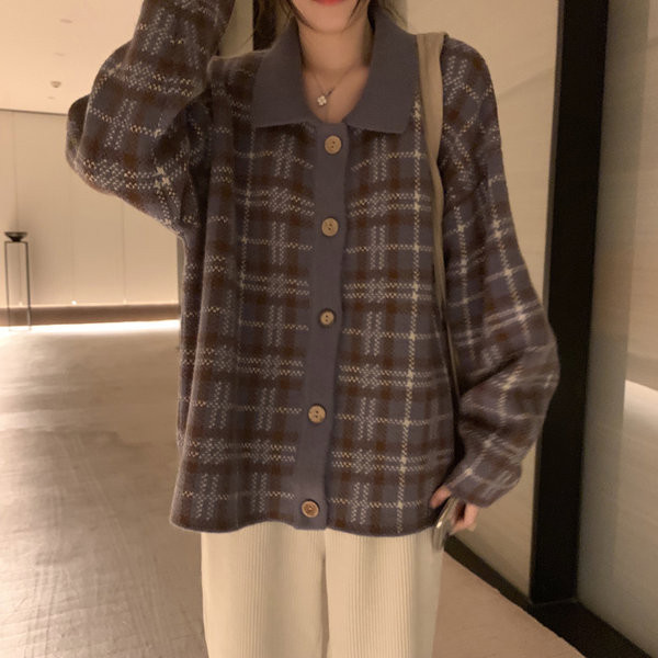 Naiste vabaaja ruuduline vesti lai mudel