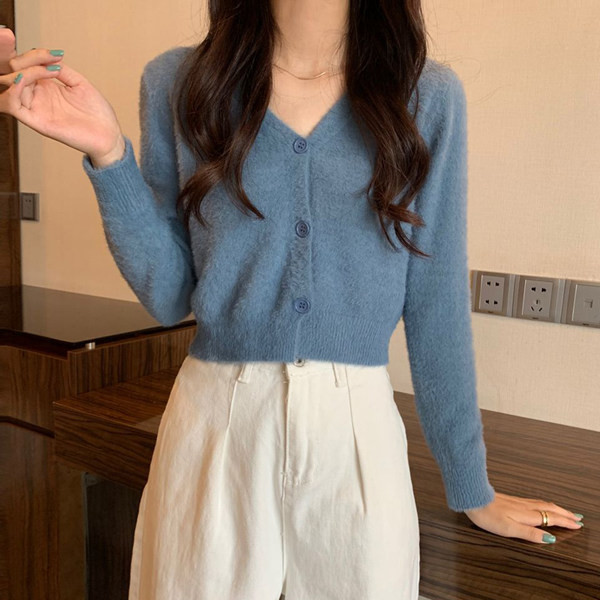 Cardigan scurt modern cu nasturi și decolteu spitz