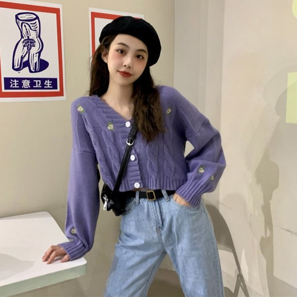 Női kardigán rövid modell hímzéssel