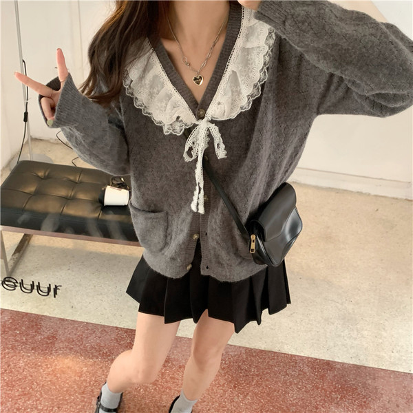 Vesta casual dama cu buzunare si dantela