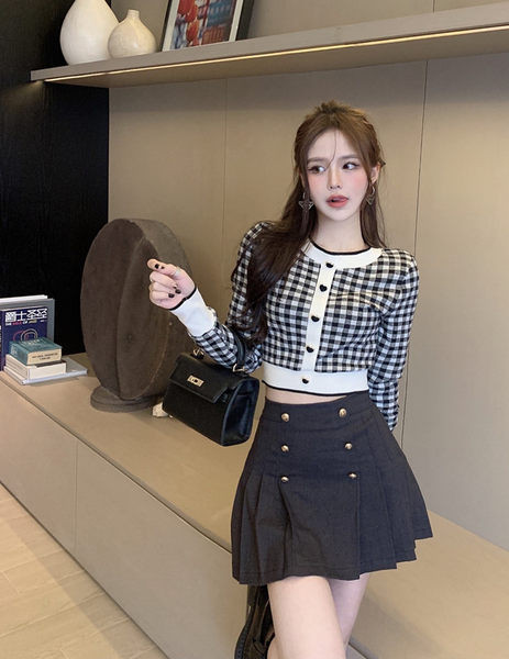 Lühikese ruudulise mudeli naiste nööpidega kardigan