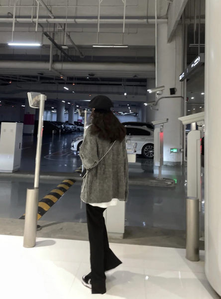 Naiste vabaaja nööpidega kardigan lai mudel