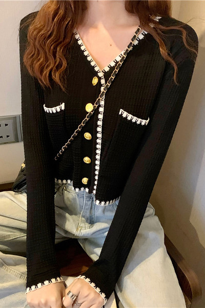 Vesta de dama moderna cu buzunare si broderie