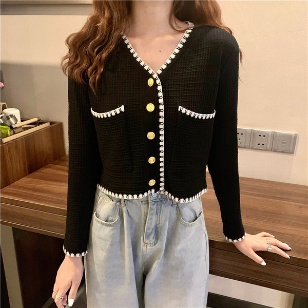 Vesta de dama moderna cu buzunare si broderie