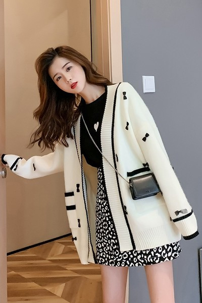 Stiilne naiste pikk kardigan pikkade varrukatega ilma kinnituseta