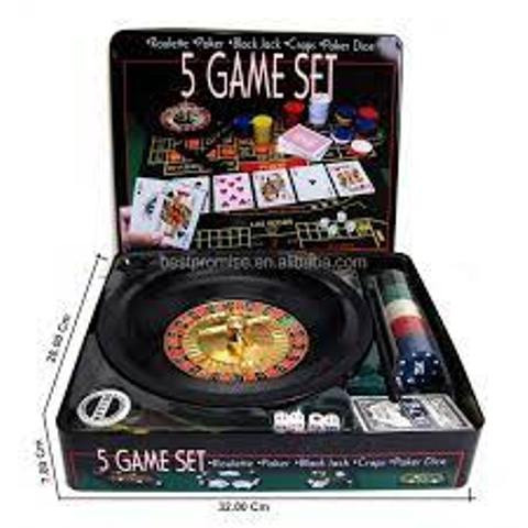 Комплект игри в метална кутия