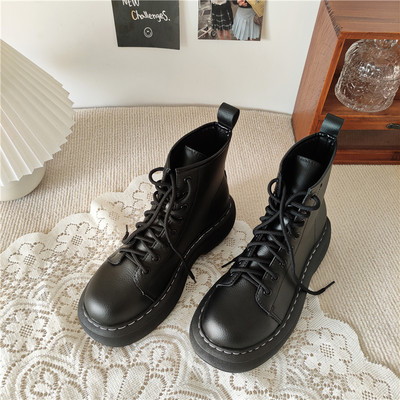 Model nou de cizme dama cu sireturi - in doua culori