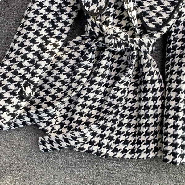 Női kockás kabát hosszú ujjú övvel