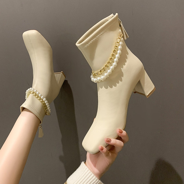 Παιδικές μοντέρνες μπότες με τακούνι και πέρλες