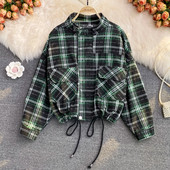 Naiste sügisjope paelte ja taskutega