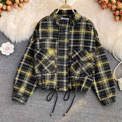 Naiste sügisjope paelte ja taskutega