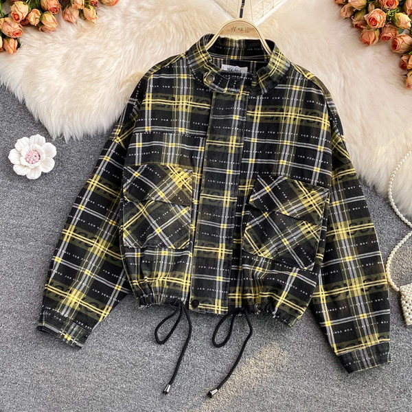 Naiste sügisjope paelte ja taskutega