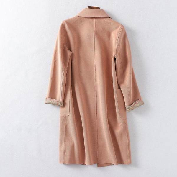 Hosszú őszi kabát zsebekkel