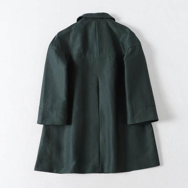 Pika sügismantli lai taskutega mudel