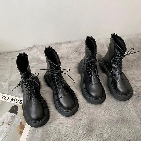 Γυναικείες μπότες από οικολογικό δέρμα με κορδόνια - μαύρο χρώμα