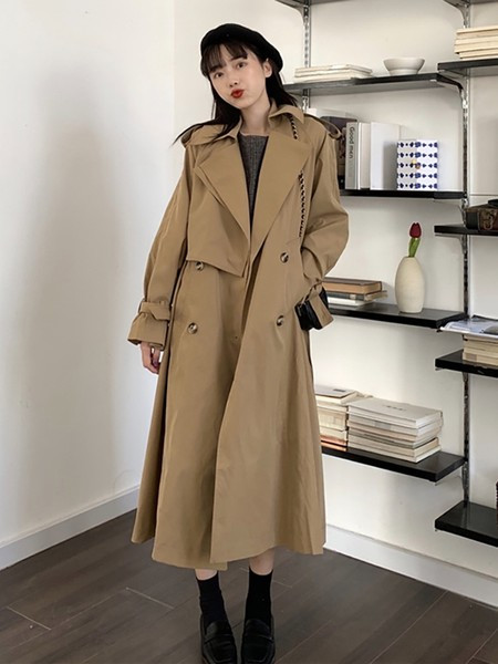 Stiilne naiste õhuke pikk nööpidega mantel