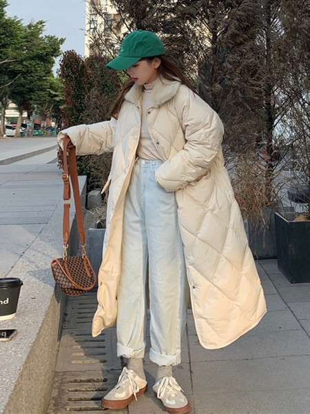 Acute ženska duga jakna širokog modela