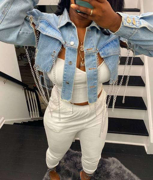 Praegune naiste teksajaki metallelementidega lühike mudel